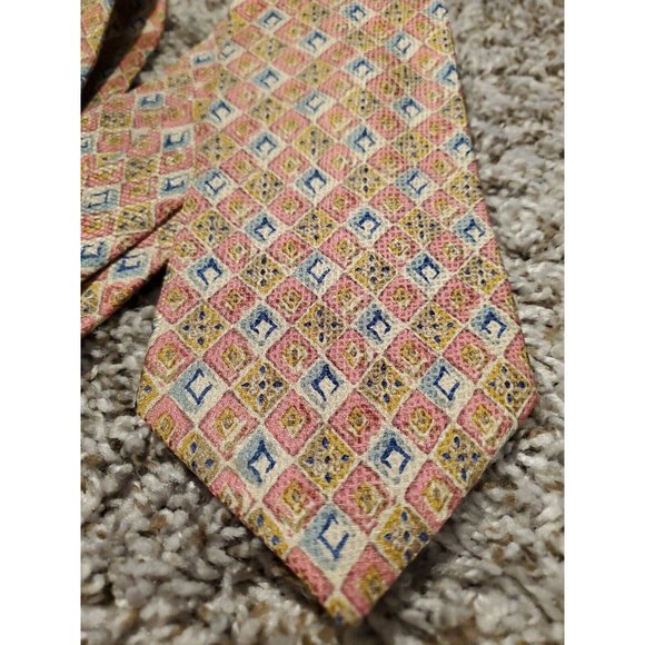 Burberrys Of London Men's Tie Brown Pink and Blue Geometric Silk Necktie - Picture 5 of 7